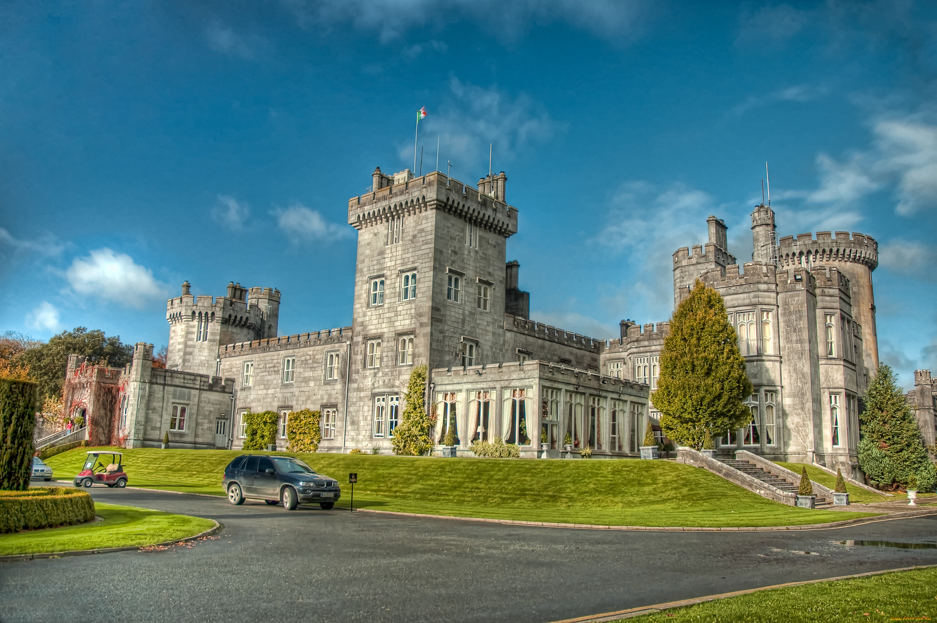 Где замок. Замок Dromoland Castle. Dromoland (Клэр, Ирландия) замок. Замок Касл Ирландия. Замок Блэкрок Ирландия.